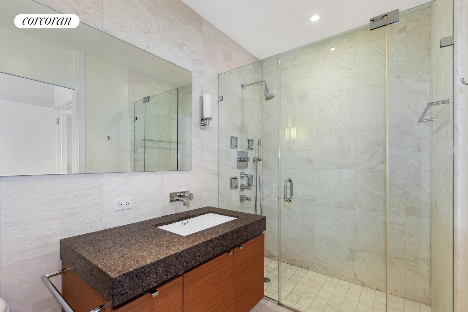 #7 photo, New York City, 曼哈頓 上东城 Carnegie Hill , NY 10128