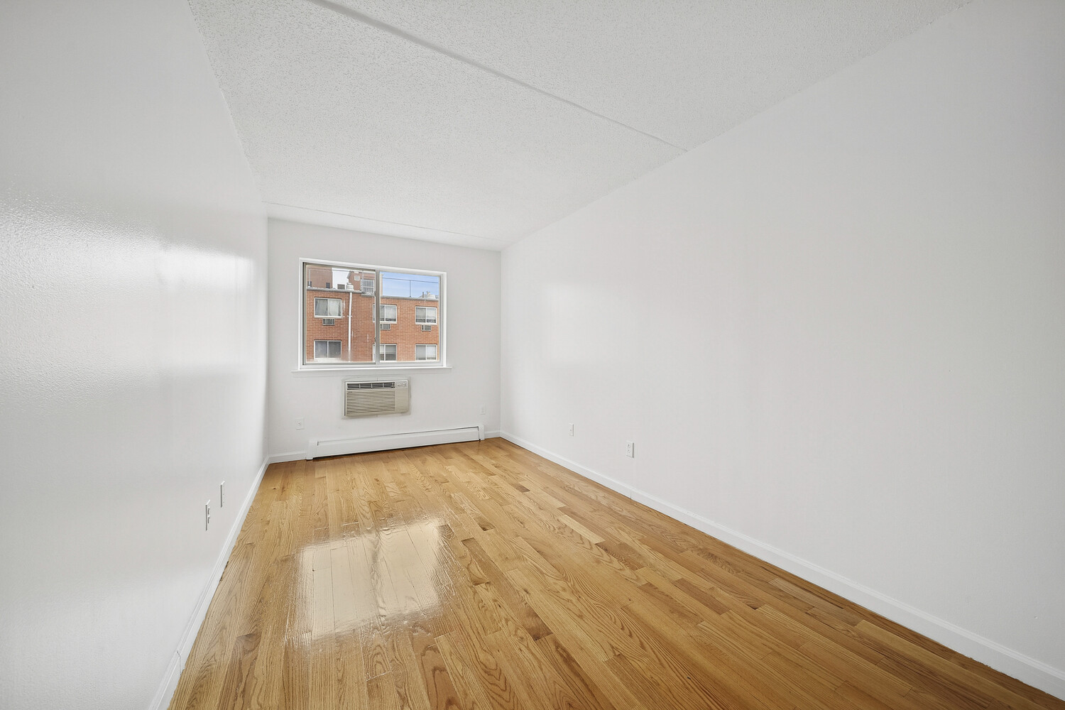 #11 photo, 63 E 119TH Street, South Harlem , NY 10035