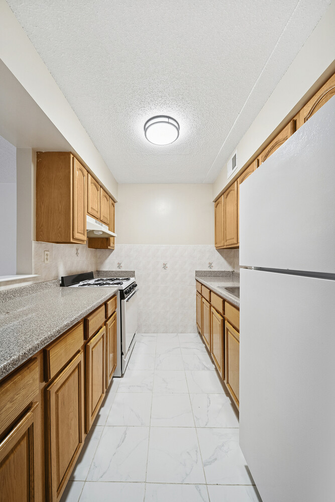 #9 photo, 63 E 119TH Street, South Harlem , NY 10035