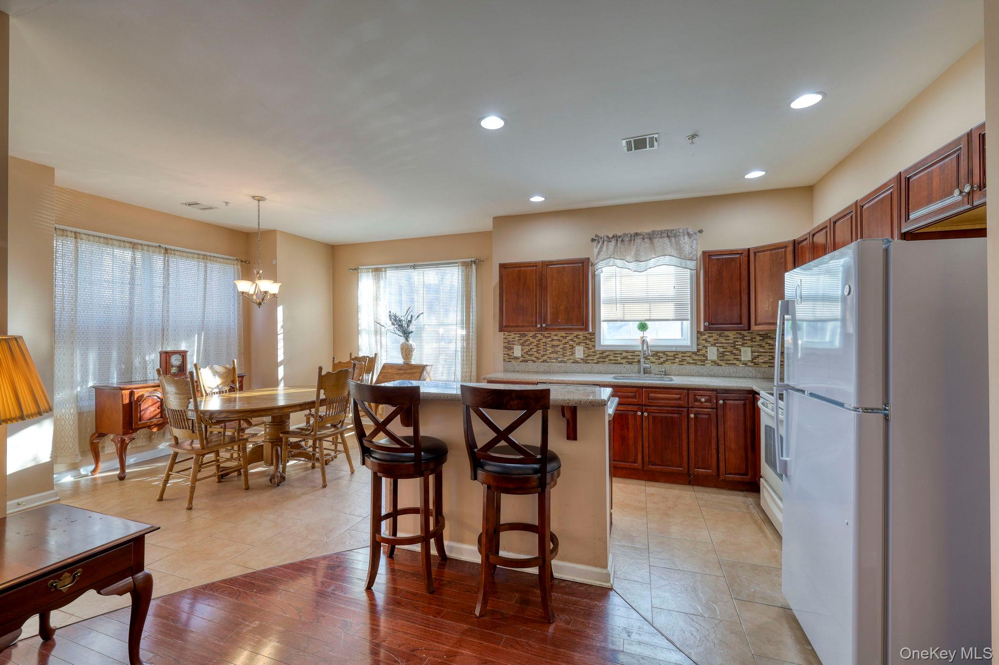 #14 photo, 927 Tower Ridge Circle, Middletown , NY 10941