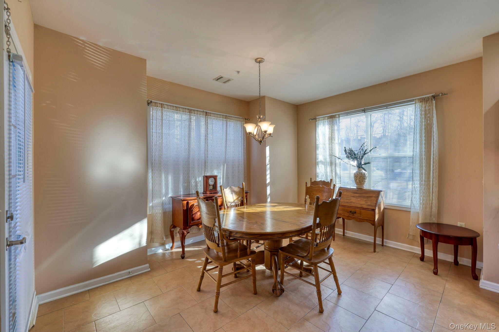 #15 photo, 927 Tower Ridge Circle, Middletown , NY 10941