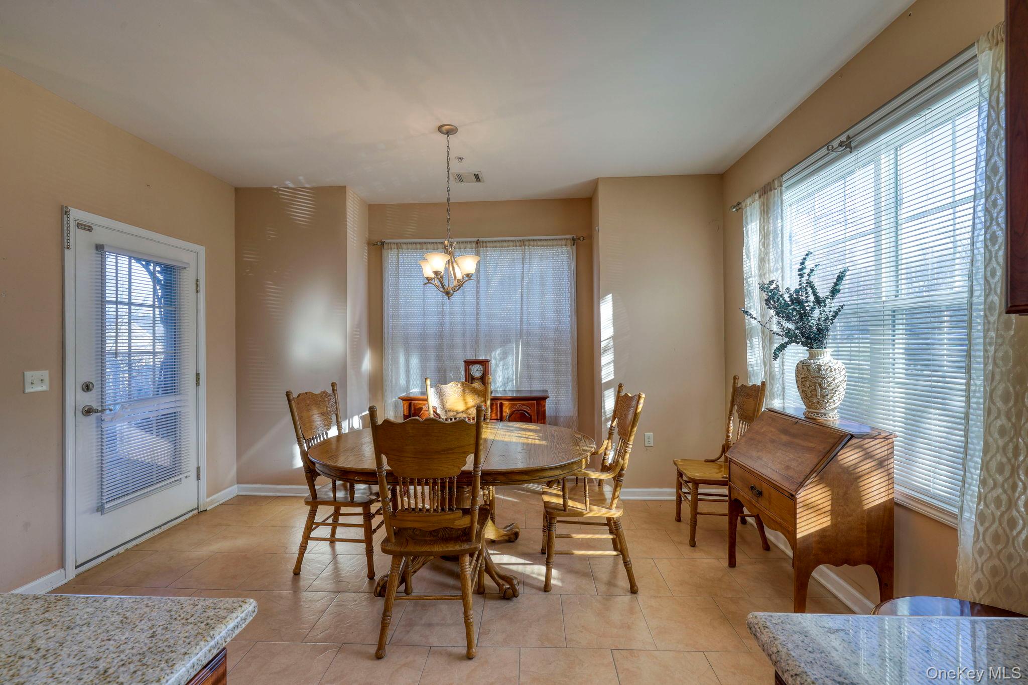 #18 photo, 927 Tower Ridge Circle, Middletown , NY 10941