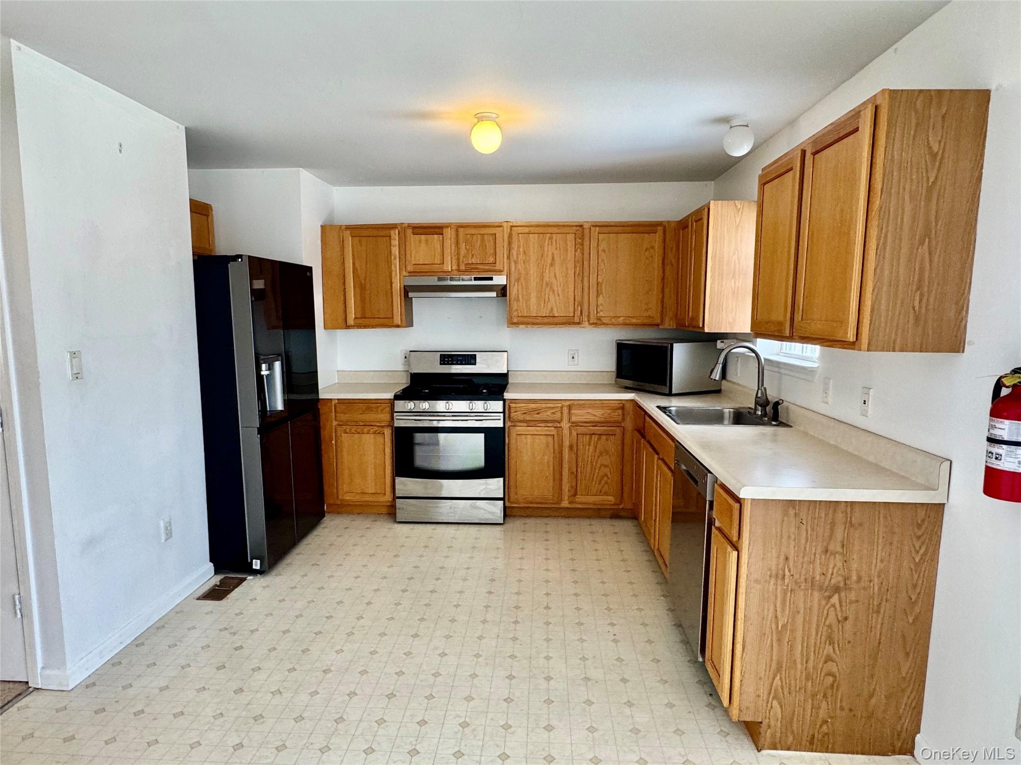 #7 photo, 23 Peach Place, 뉴욕주 Middletown , NY 10940