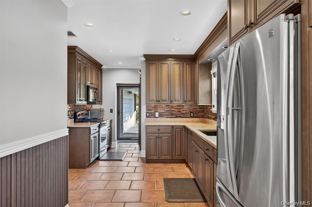 #10 photo, 73 Balmville Road, Newburgh , NY 12550