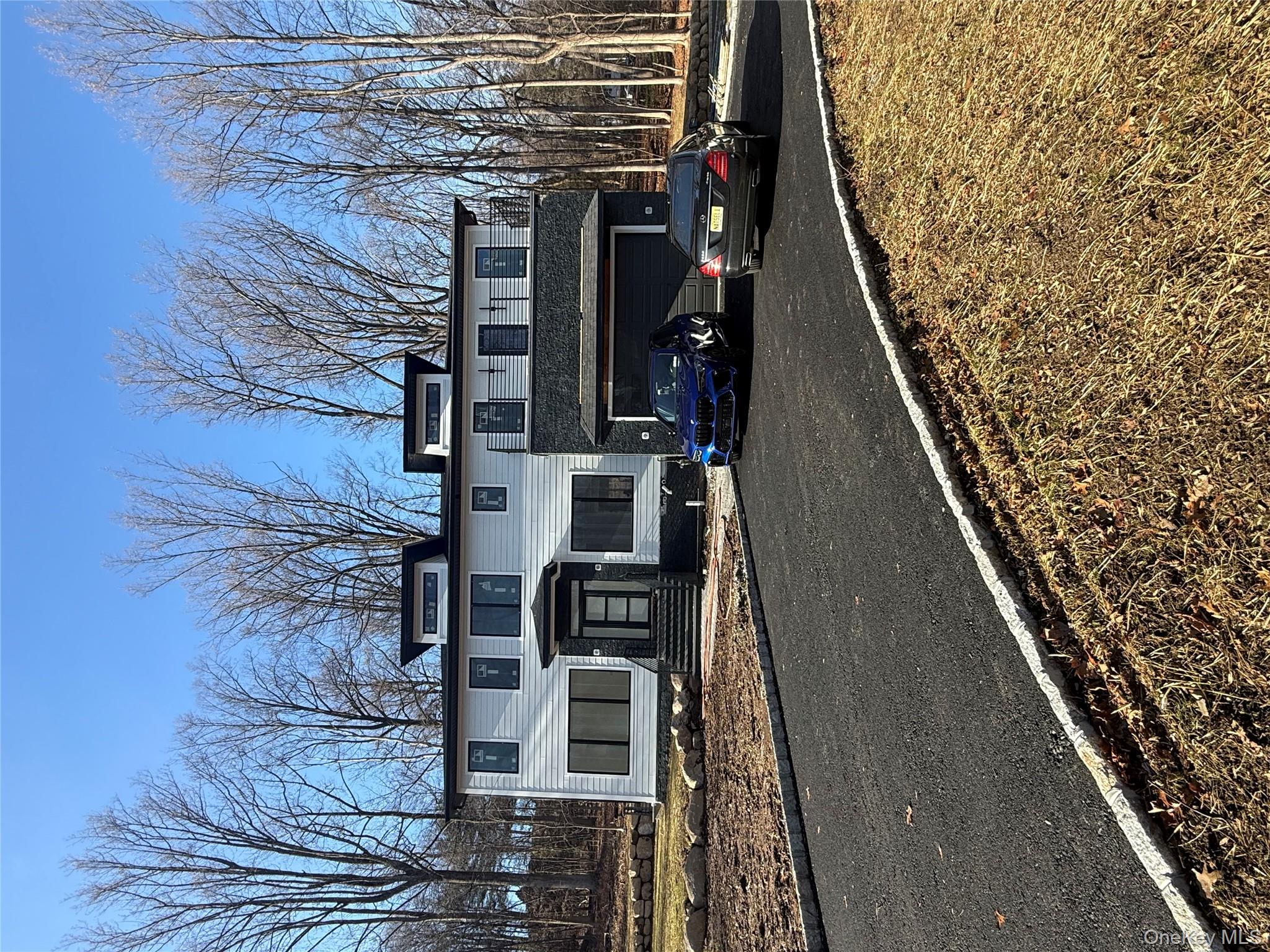 #1 photo, 400 Phillips Hill Road, New City , NY 10956