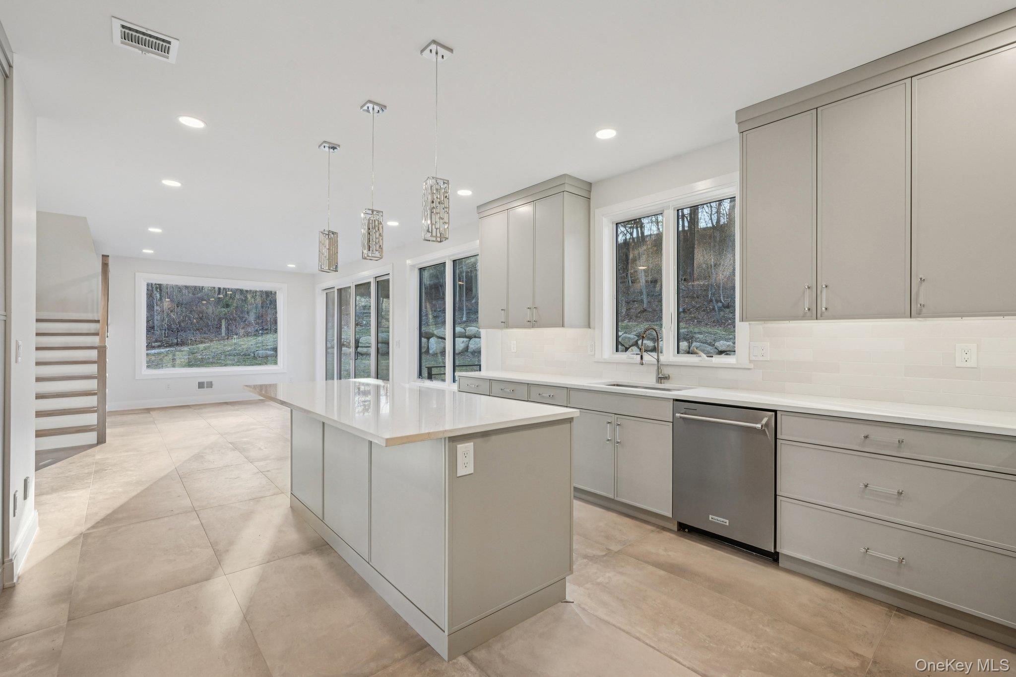 #10 photo, 400 Phillips Hill Road, New City , NY 10956