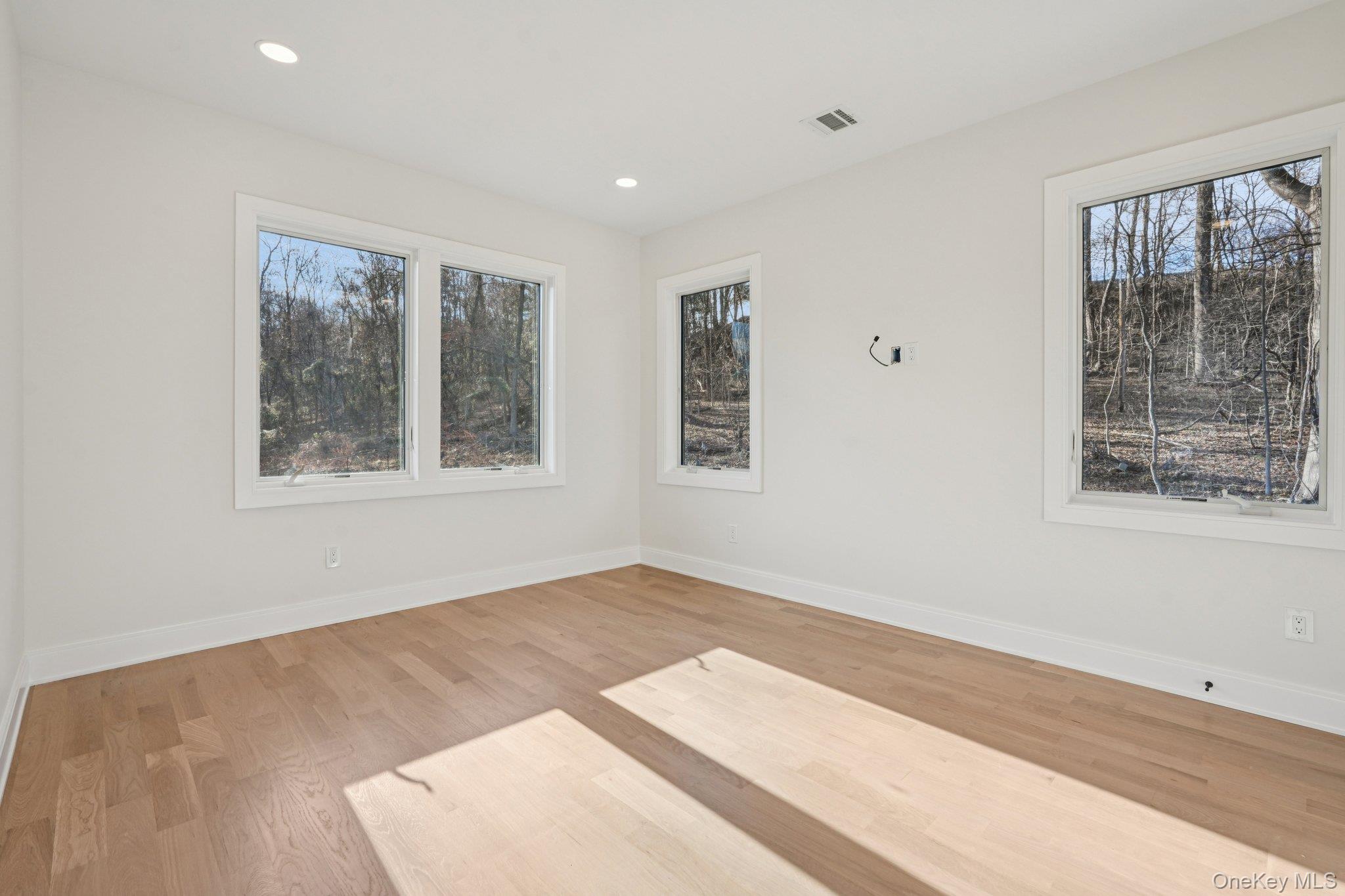 #18 photo, 400 Phillips Hill Road, New City , NY 10956