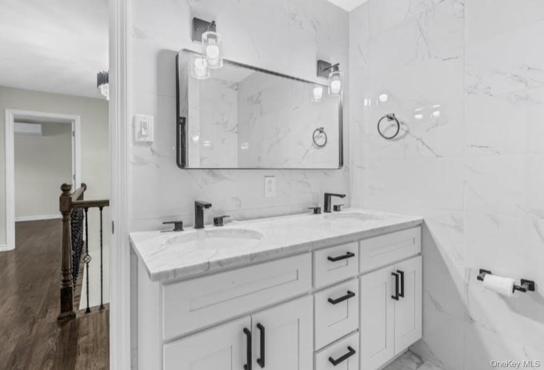 #12 photo, 42 Norwood Road, Northport , NY 11768