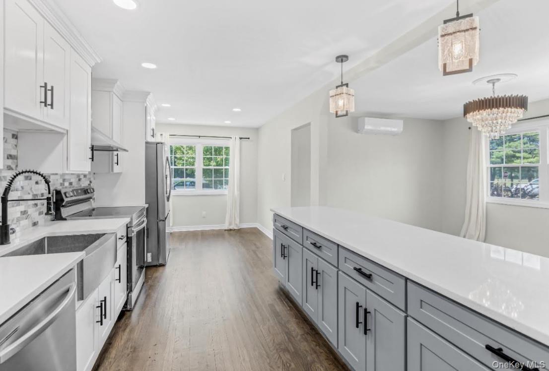 #2 photo, 42 Norwood Road, Northport , NY 11768