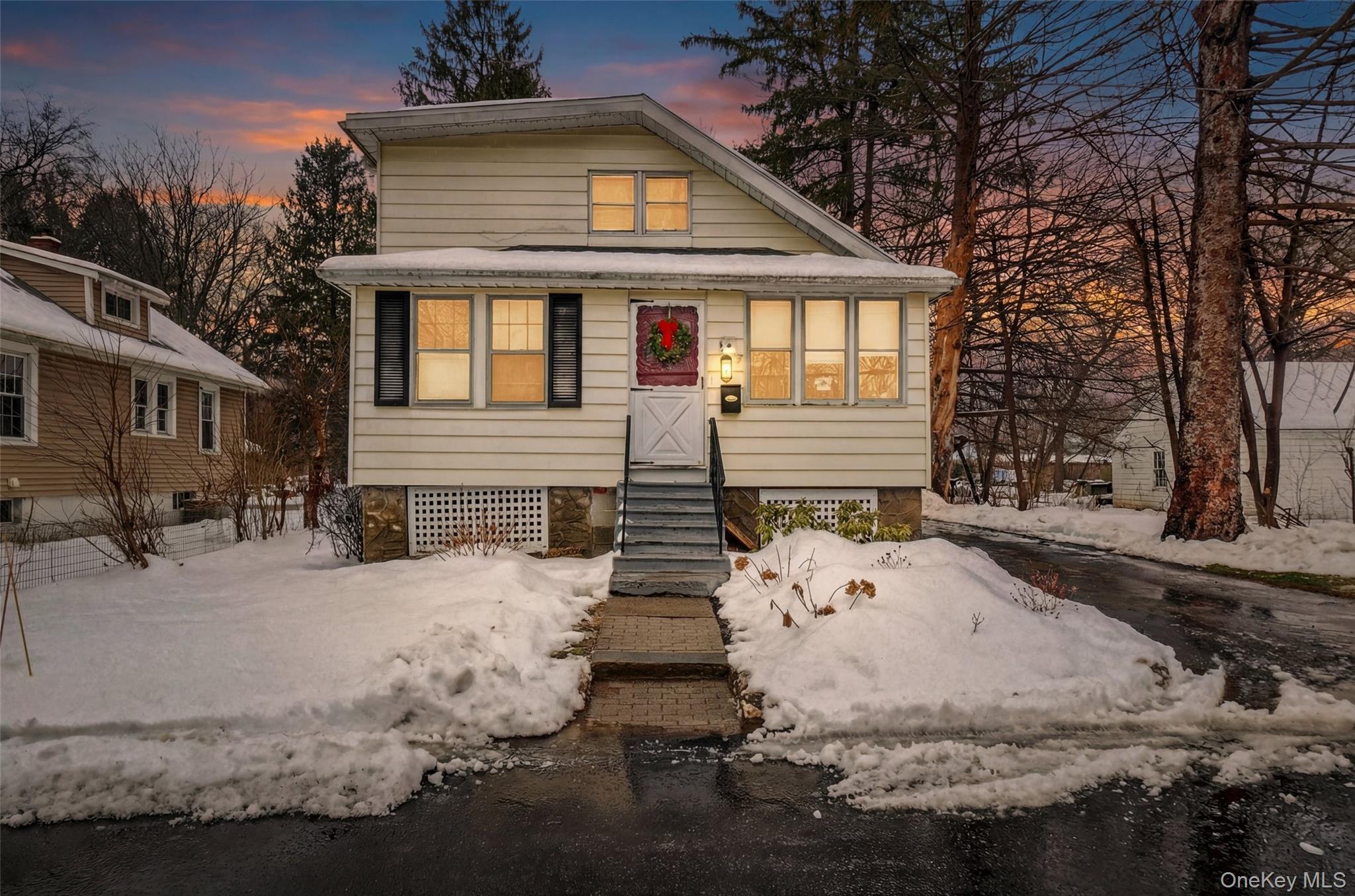 #1 photo, 5 Miller Place, Poughkeepsie , NY 12601