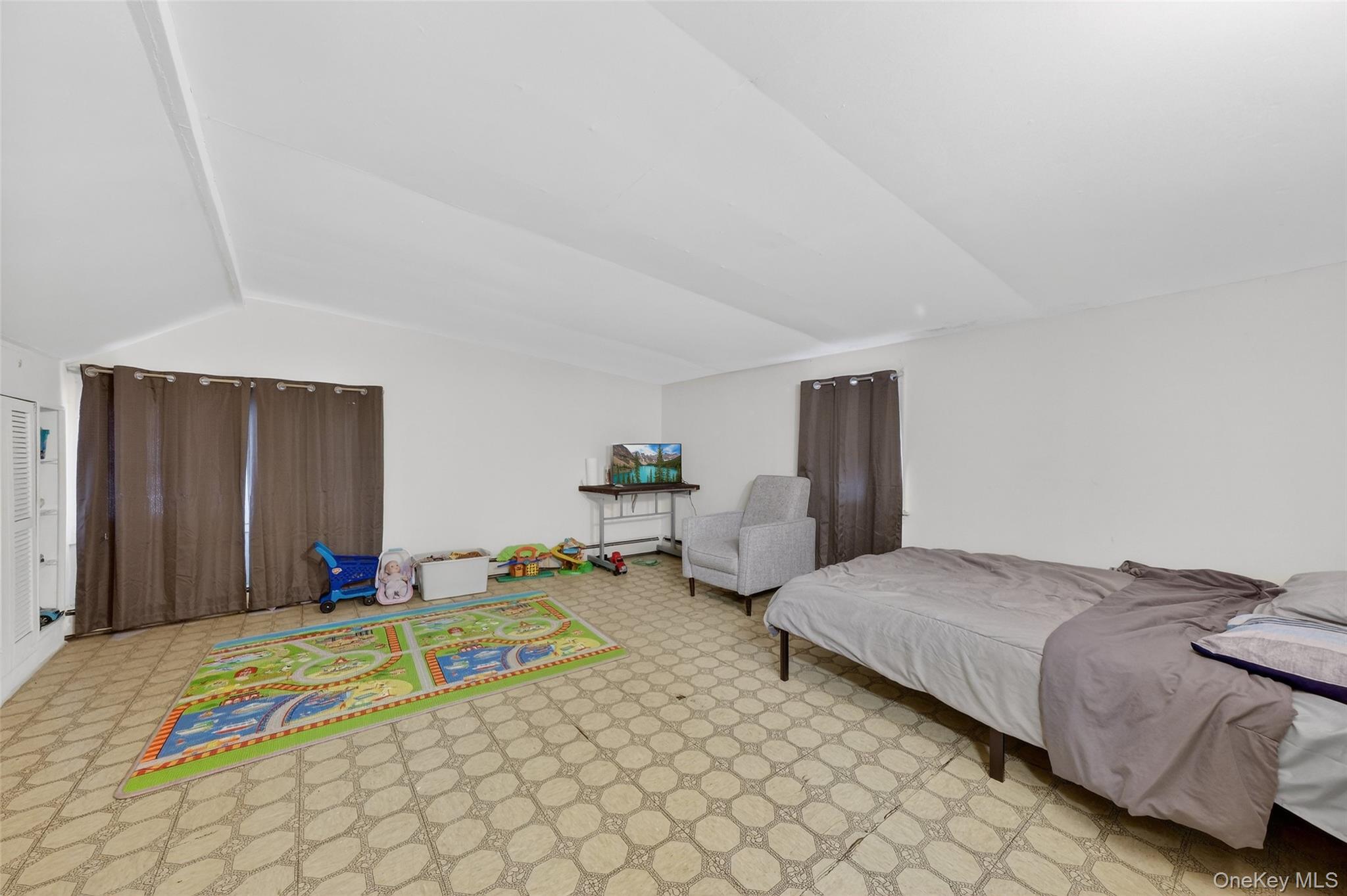 #15 photo, 5 Miller Place, Poughkeepsie , NY 12601