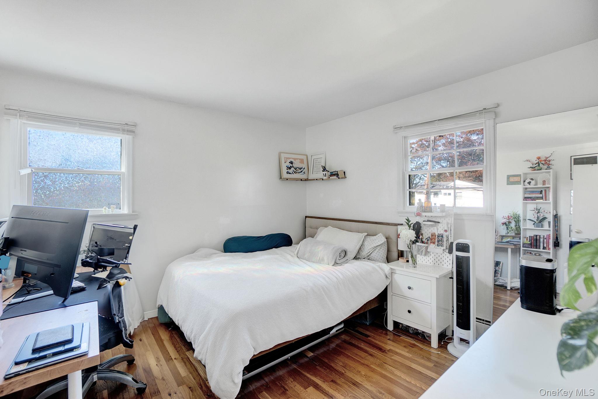 #13 photo, 26 Fran Lane, מחוז סאפוק Selden , NY 11784