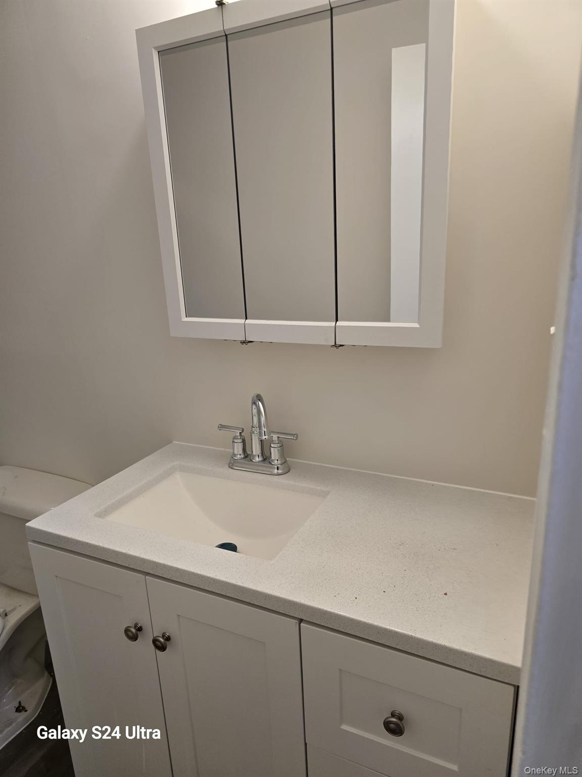 #11 photo, 289 Artist Lake Drive, Middle Island , NY 11953