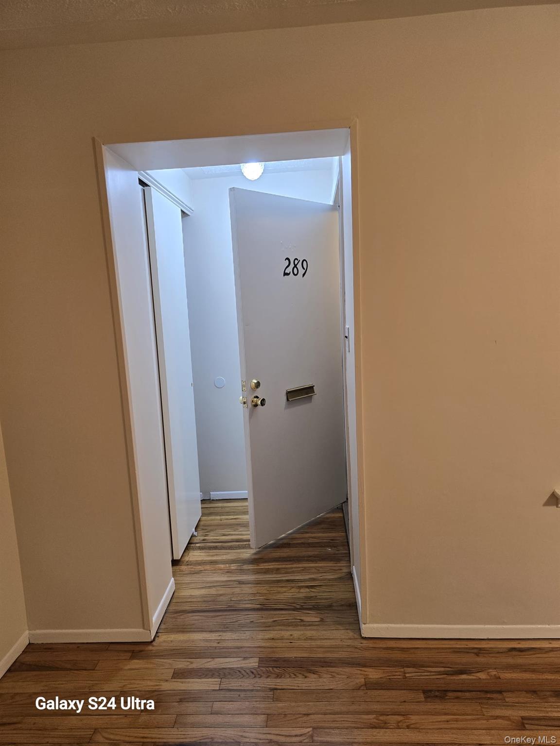 #13 photo, 289 Artist Lake Drive, Middle Island , NY 11953