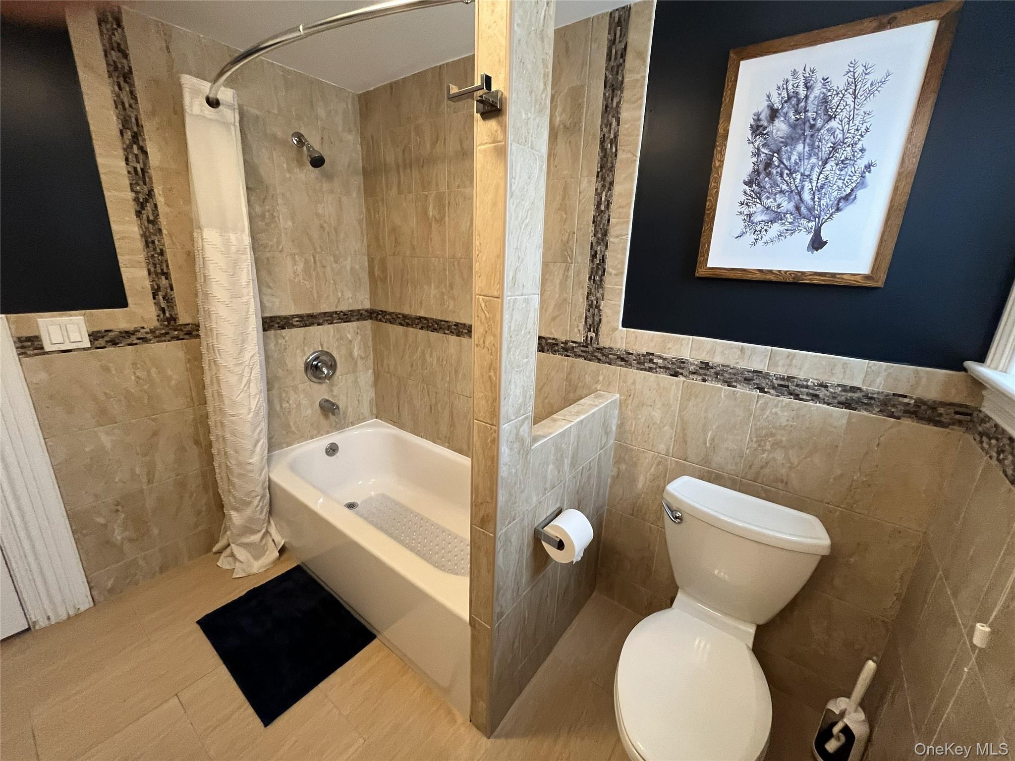 #14 photo, 120 Mitchell Ave Avenue, מחוז נסאו Long Beach , NY 11561