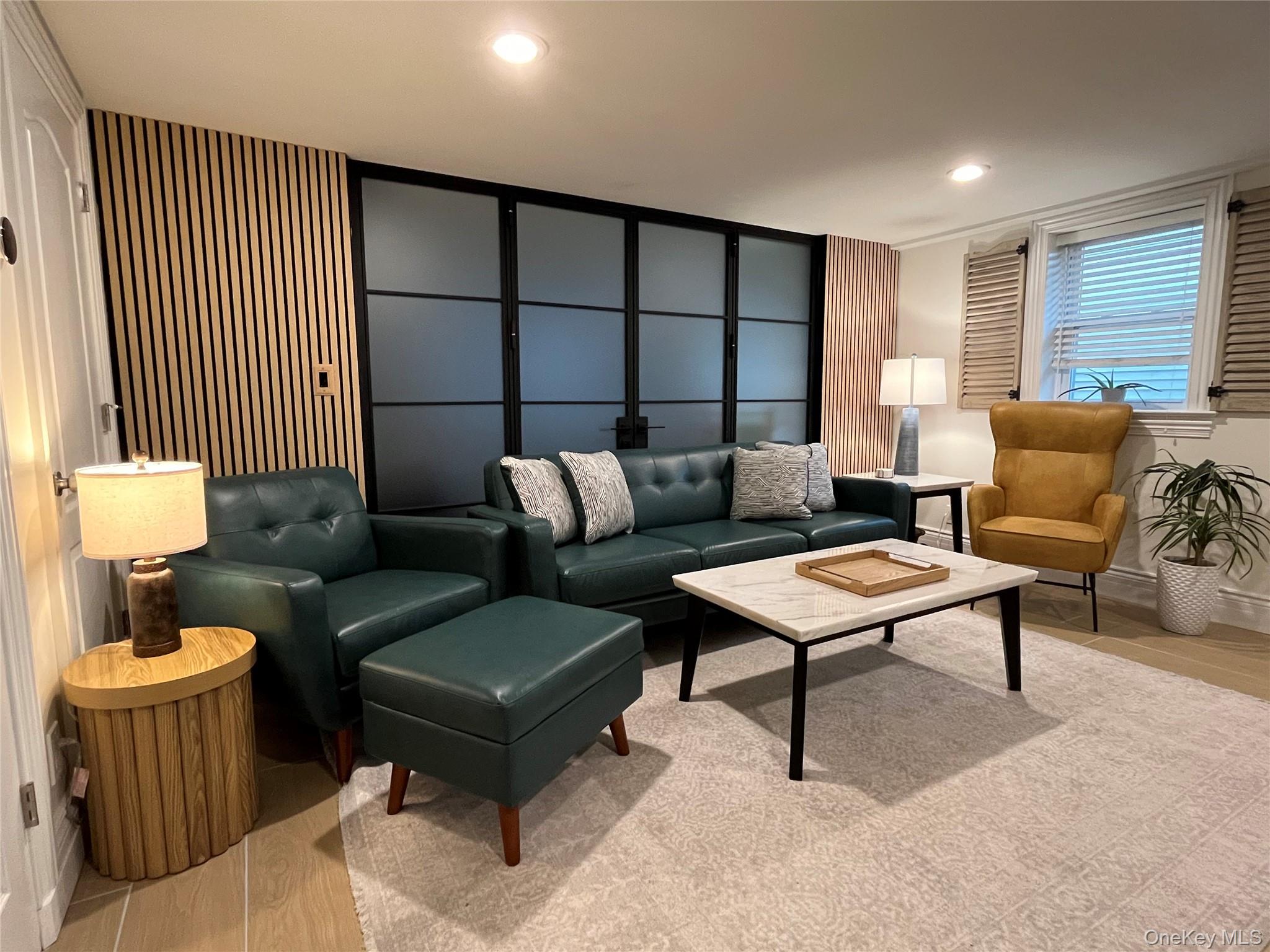 #3 photo, 120 Mitchell Ave Avenue, מחוז נסאו Long Beach , NY 11561