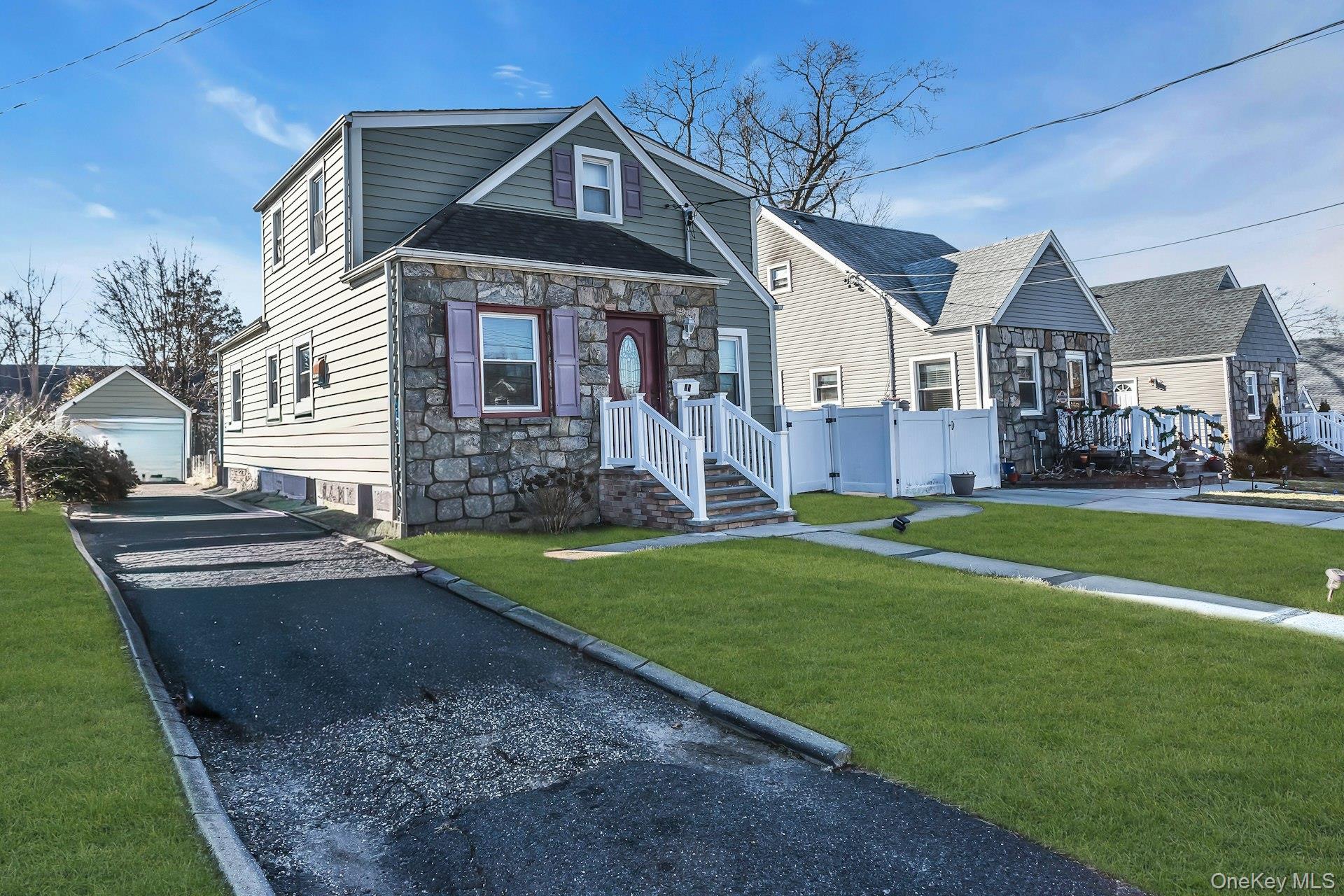 #3 photo, 31 Cedar Street, Roosevelt , NY 11575