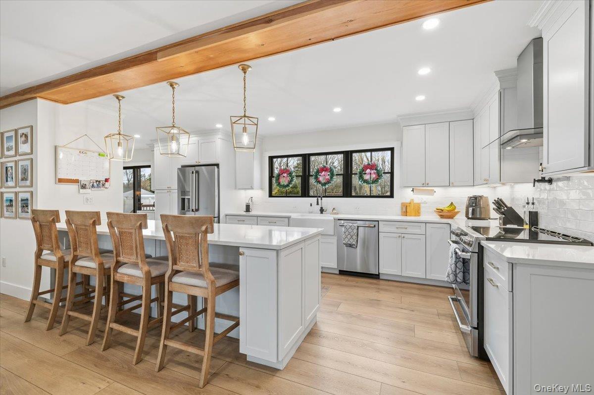 #11 photo, 2180 Feuereisen Avenue, Ronkonkoma , NY 11779