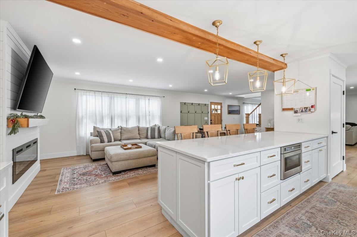 #13 photo, 2180 Feuereisen Avenue, Ronkonkoma , NY 11779