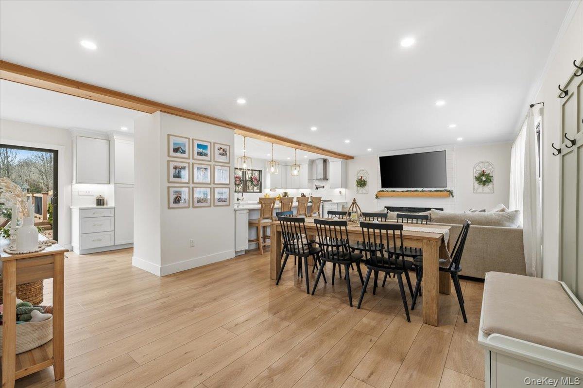 #4 photo, 2180 Feuereisen Avenue, Ronkonkoma , NY 11779