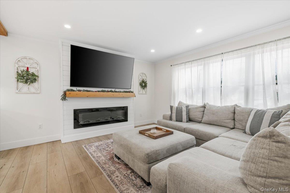 #7 photo, 2180 Feuereisen Avenue, Ronkonkoma , NY 11779