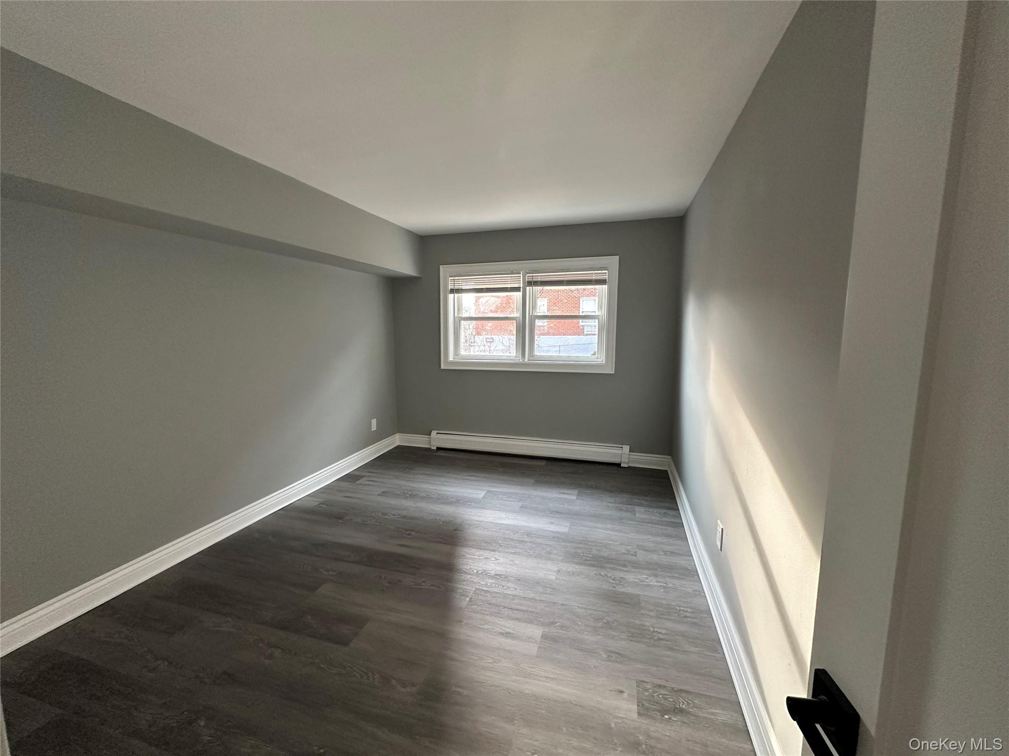 #8 photo, 18-16 BELL Boulevard, كوينز Bayside , NY 11360