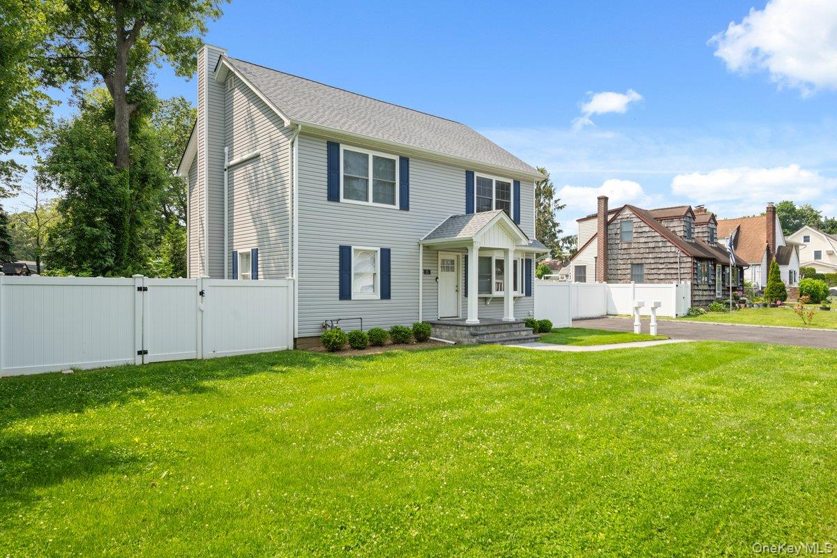 #2 photo, 25 Lorraine, Northport , NY 11768