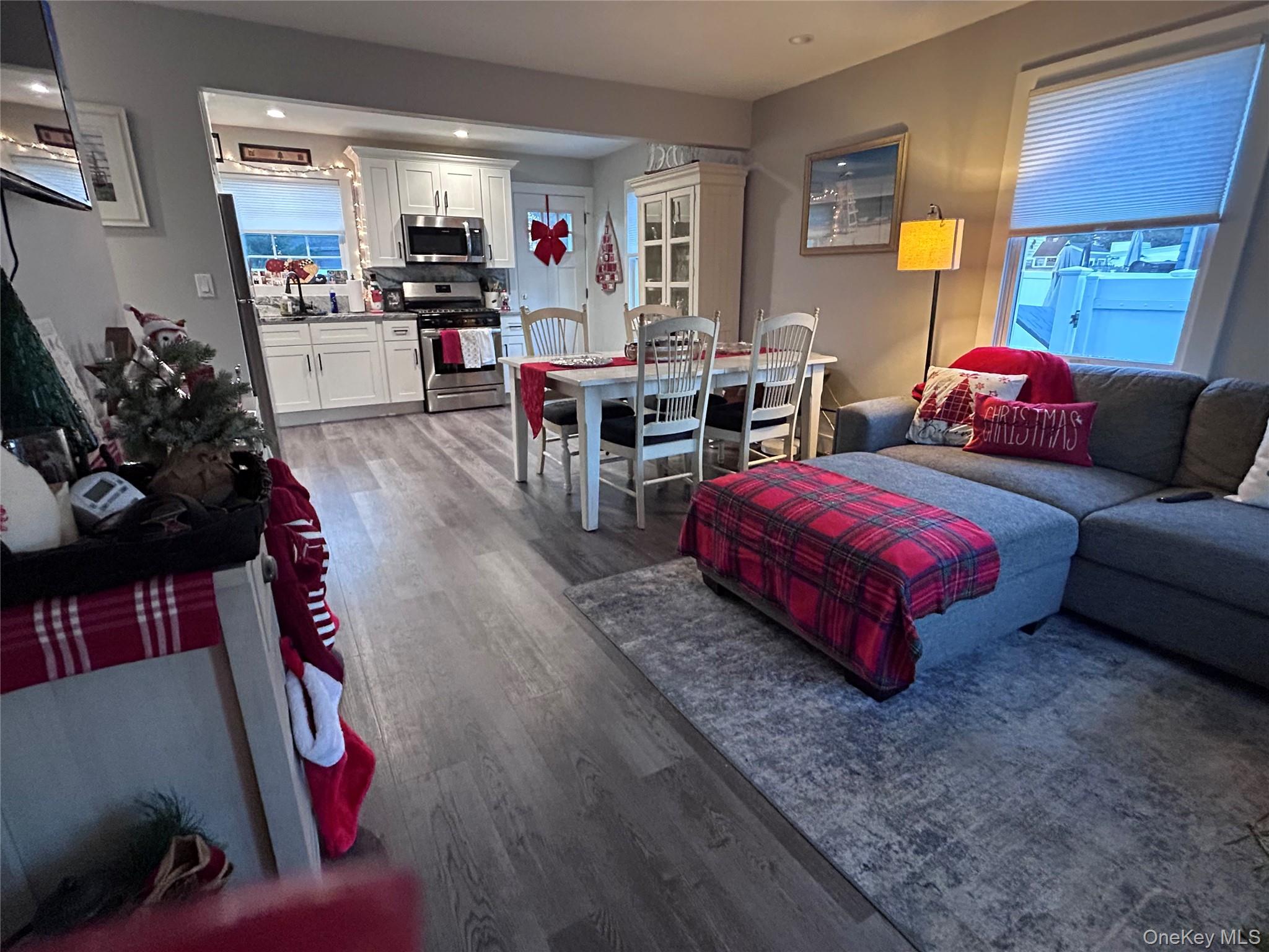 #7 photo, 25 Lorraine, Northport , NY 11768