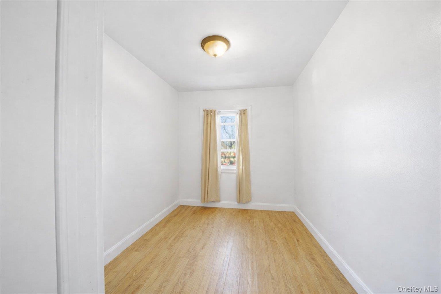 #11 photo, 4077 Ely Avenue, Bronx , NY 10466