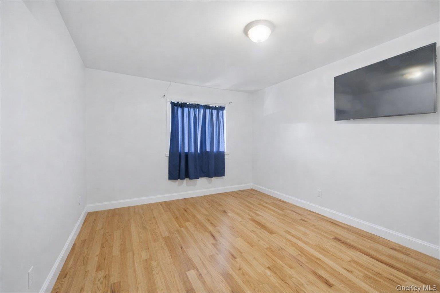 #14 photo, 4077 Ely Avenue, Bronx , NY 10466