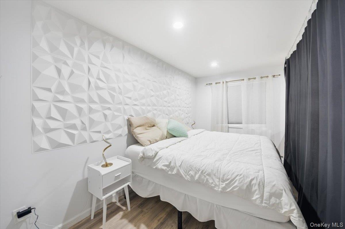 #20 photo, 4077 Ely Avenue, Bronx , NY 10466