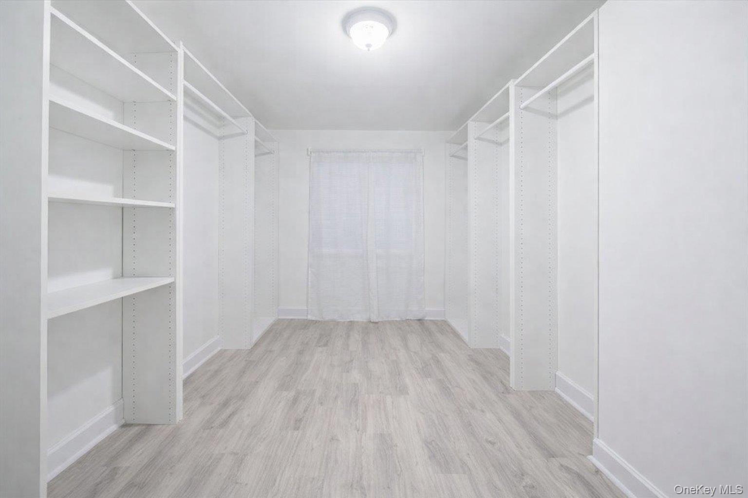 #4 photo, 4077 Ely Avenue, Bronx , NY 10466