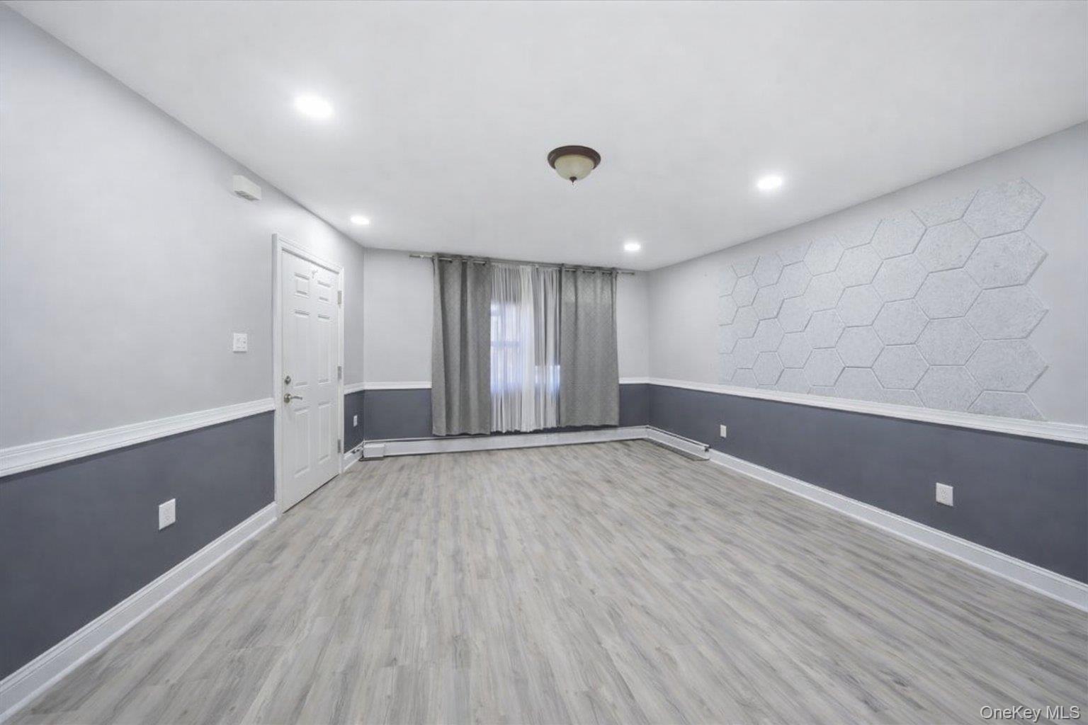 #8 photo, 4077 Ely Avenue, Bronx , NY 10466