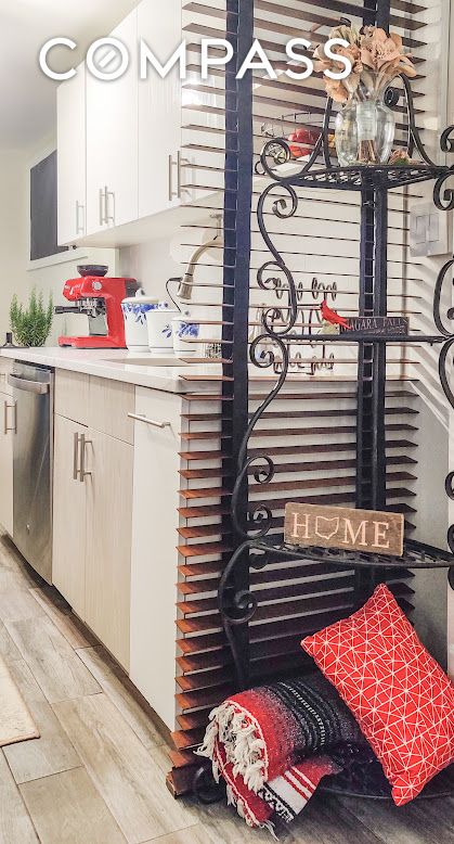 #19 photo, Astoria, Astoria , NY 11103