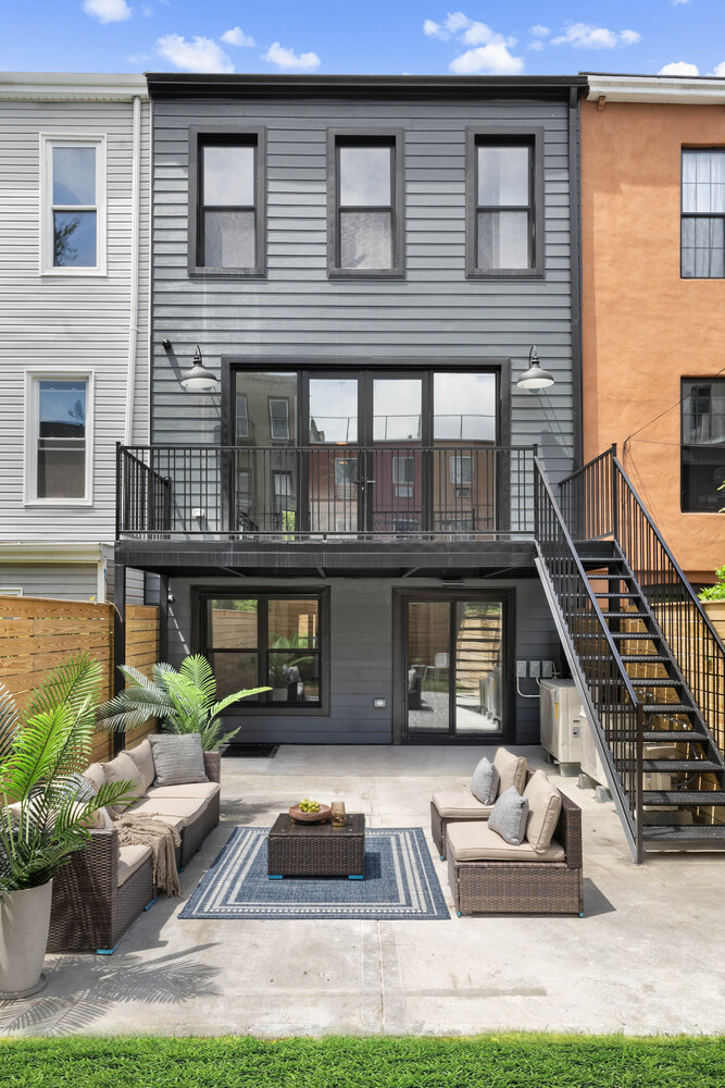 #18 photo, 12 PILLING Street, הברונקס Bushwick , NY 11207