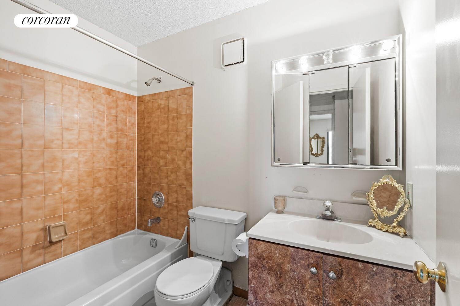 #11 photo, 25-40 SHORE Boulevard, 皇后区 阿士多利亚 Astoria , NY 11102