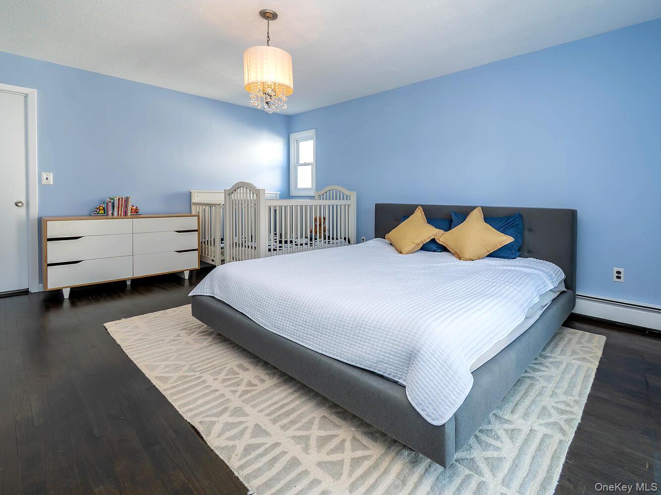 #16 photo, 127 Cow Neck Road, Port Washington , NY 11050