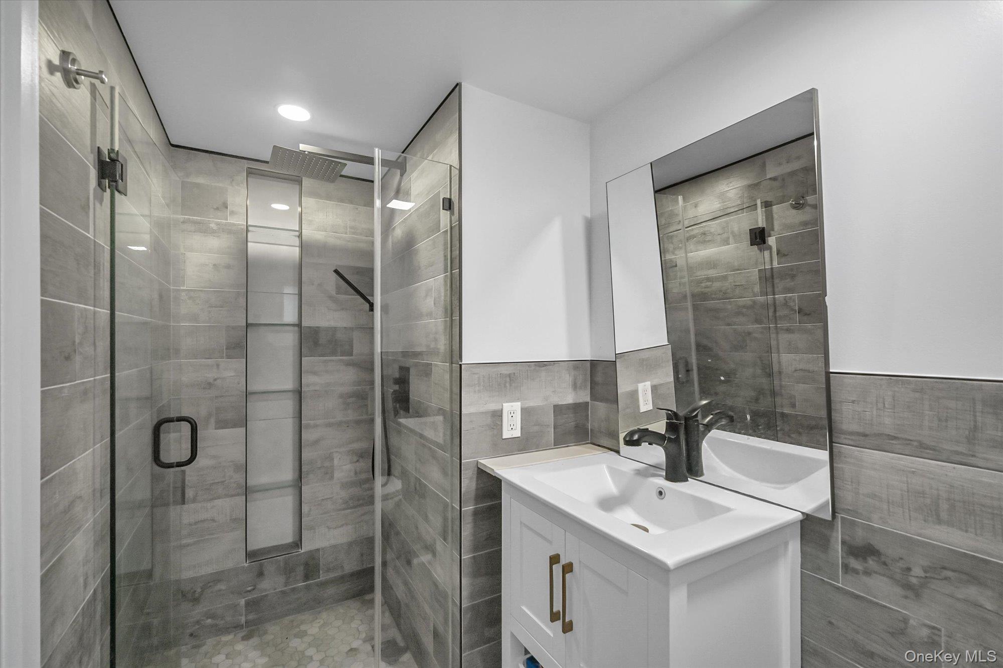 #16 photo, 1841 Stanley Drive, South Merrick , NY 11566