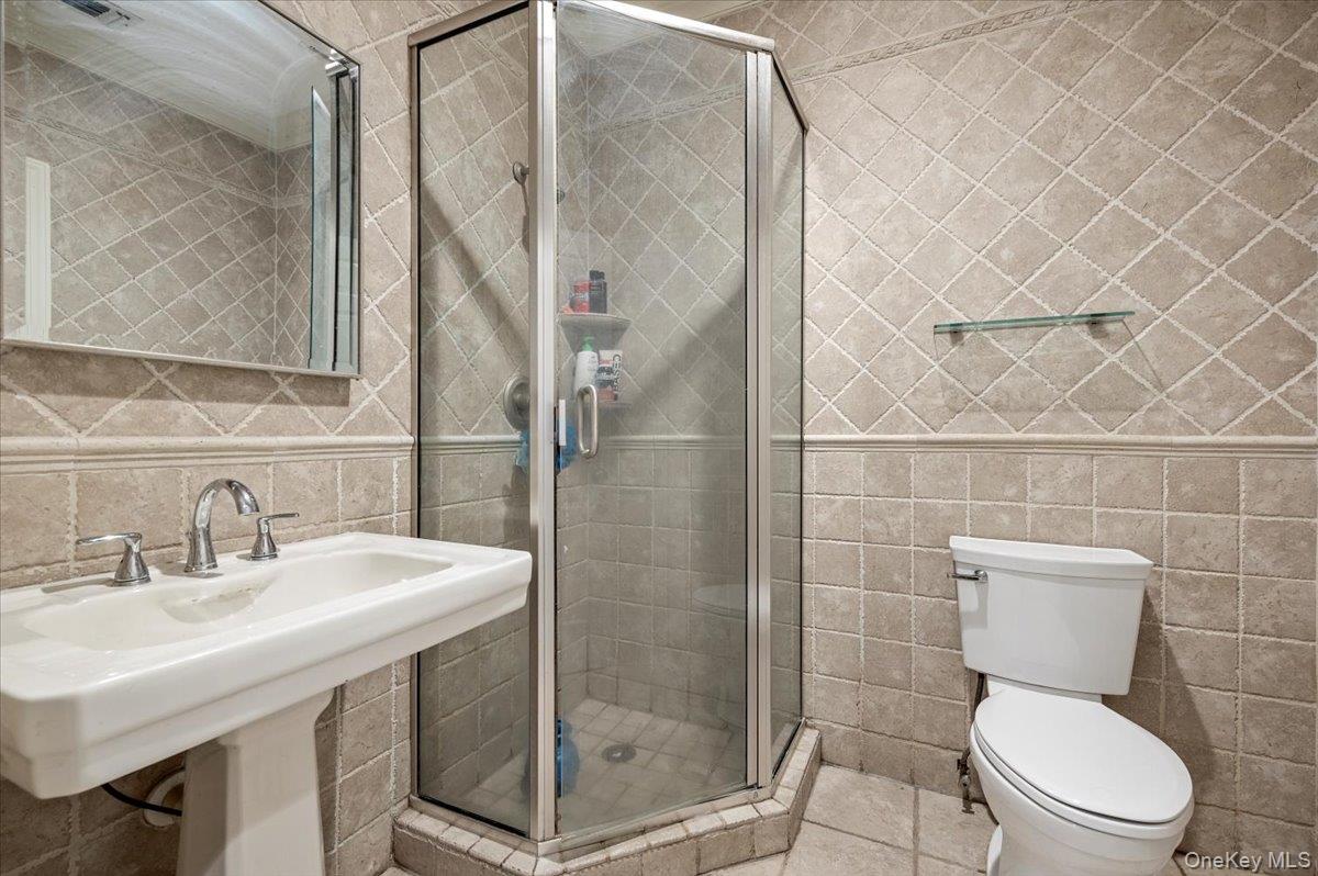 #16 photo, 21 Astor Avenue, Saint James , NY 11780