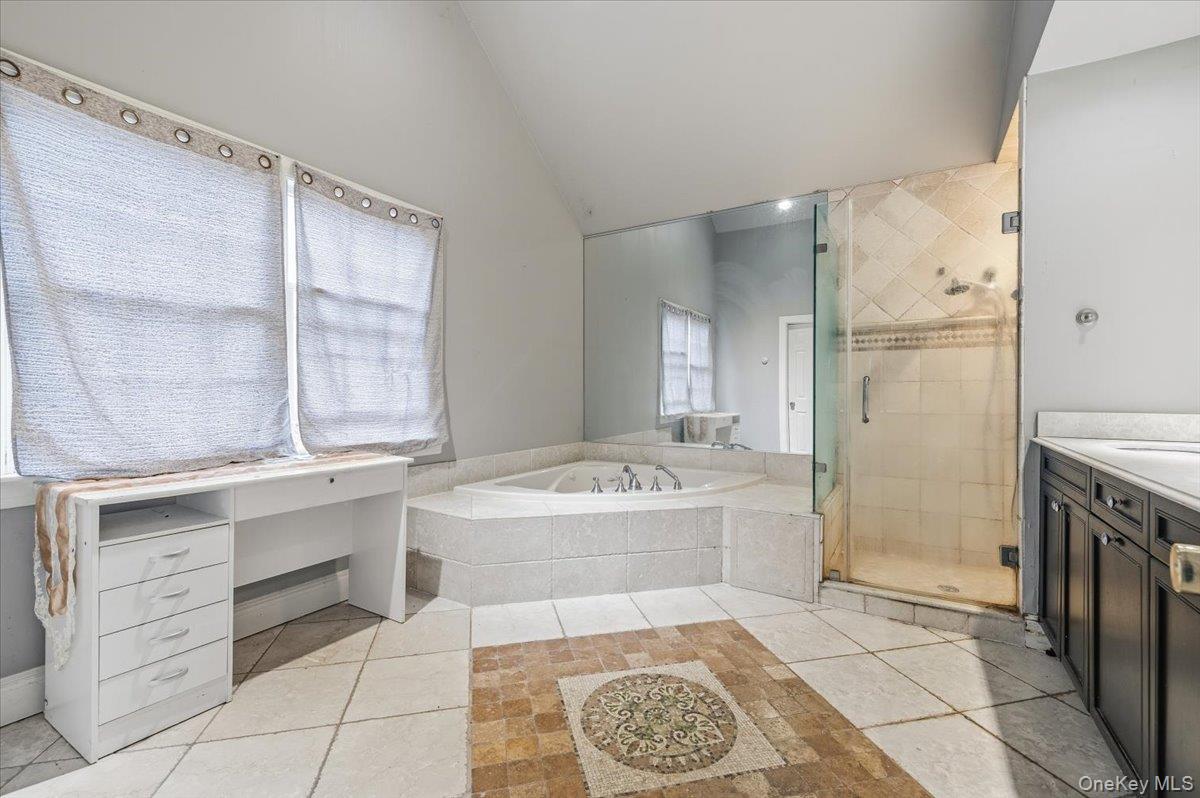 #20 photo, 21 Astor Avenue, Saint James , NY 11780