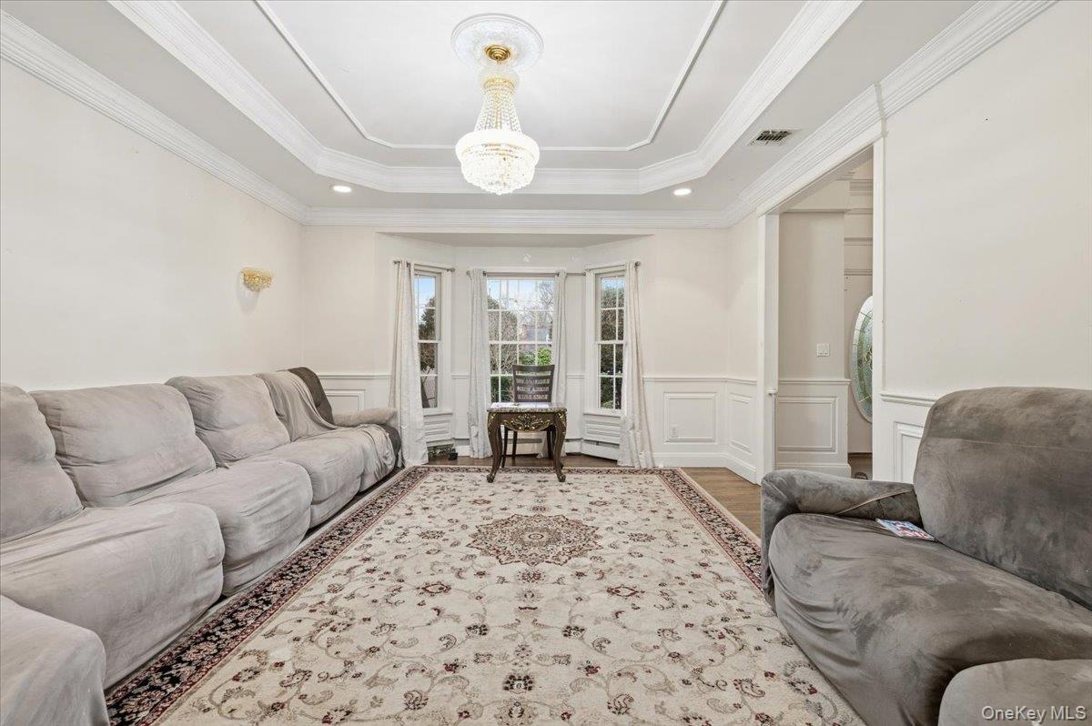 #4 photo, 21 Astor Avenue, Saint James , NY 11780