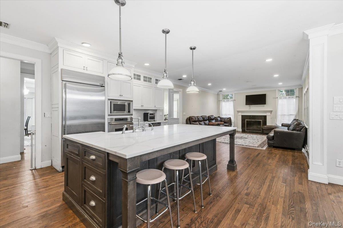 #9 photo, 21 Astor Avenue, Saint James , NY 11780