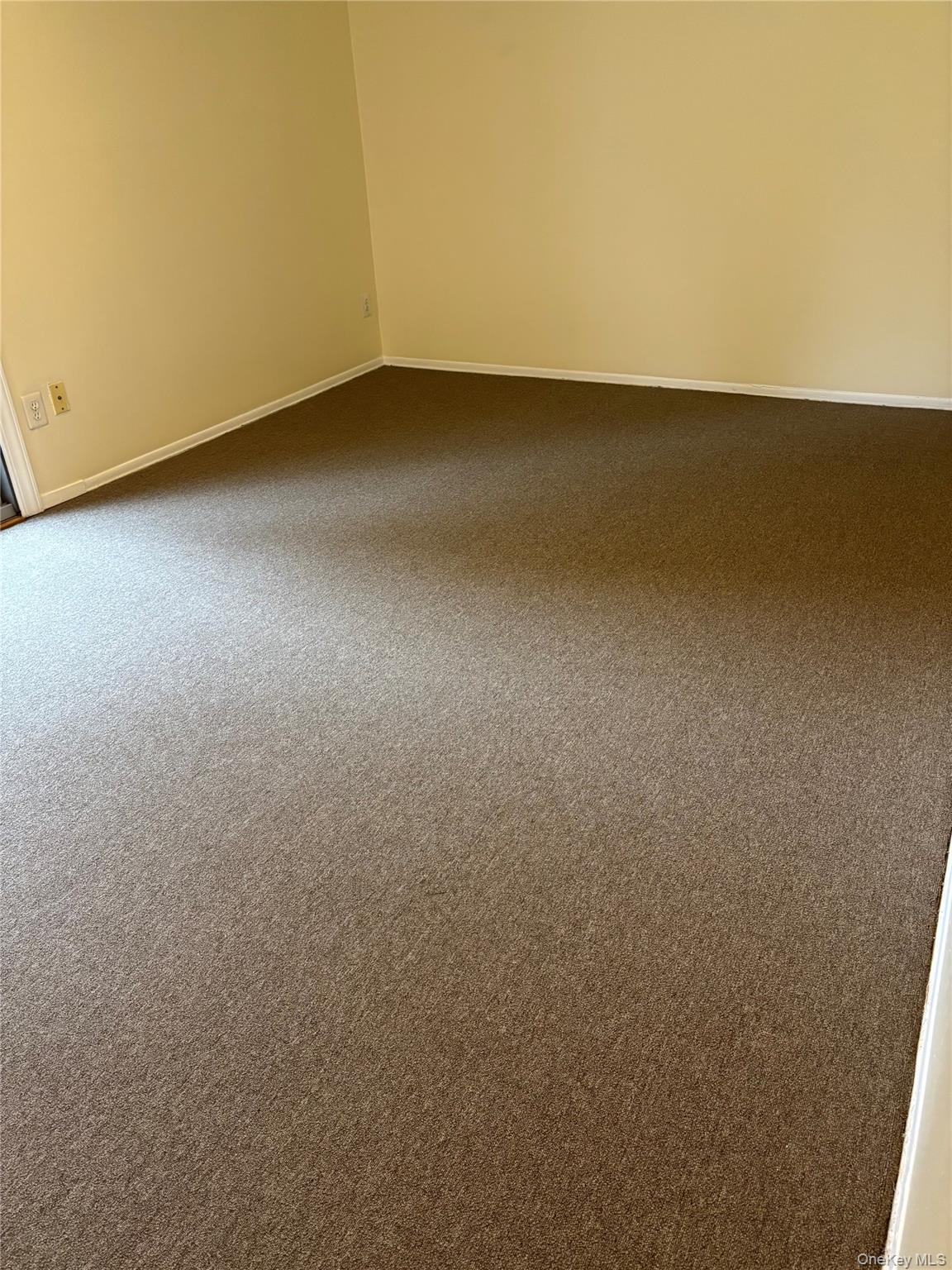 #6 photo, 9 Bailey Court, Middle Island , NY 11953