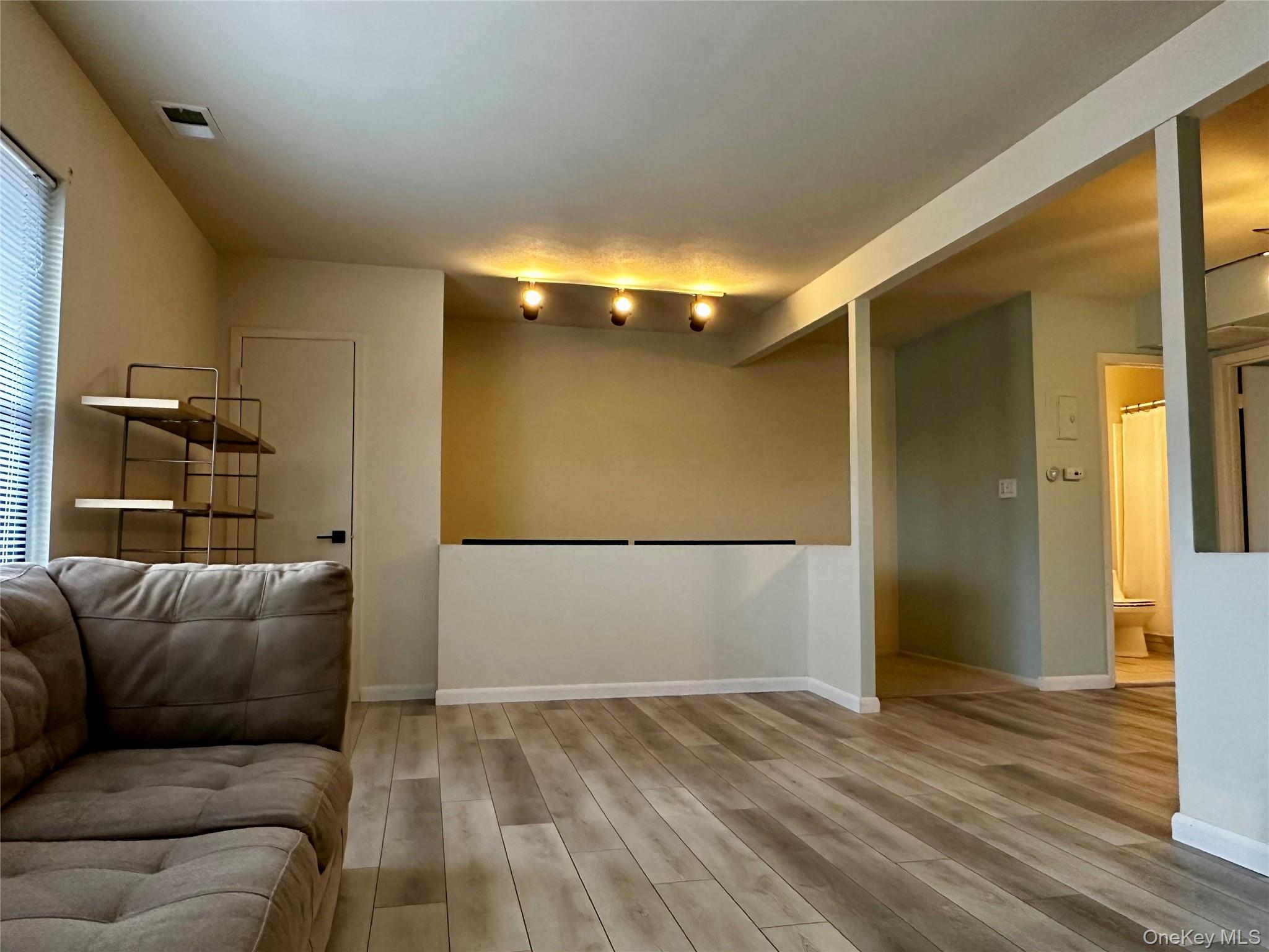 #4 photo, 10 Bailey, Middle Island , NY 11953