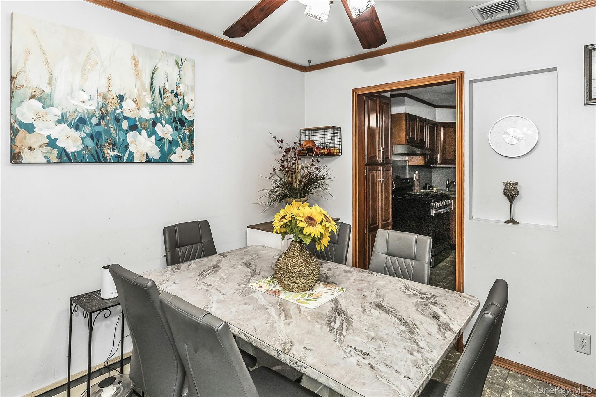 #11 photo, 5 Malone Street, Hicksville , NY 11801