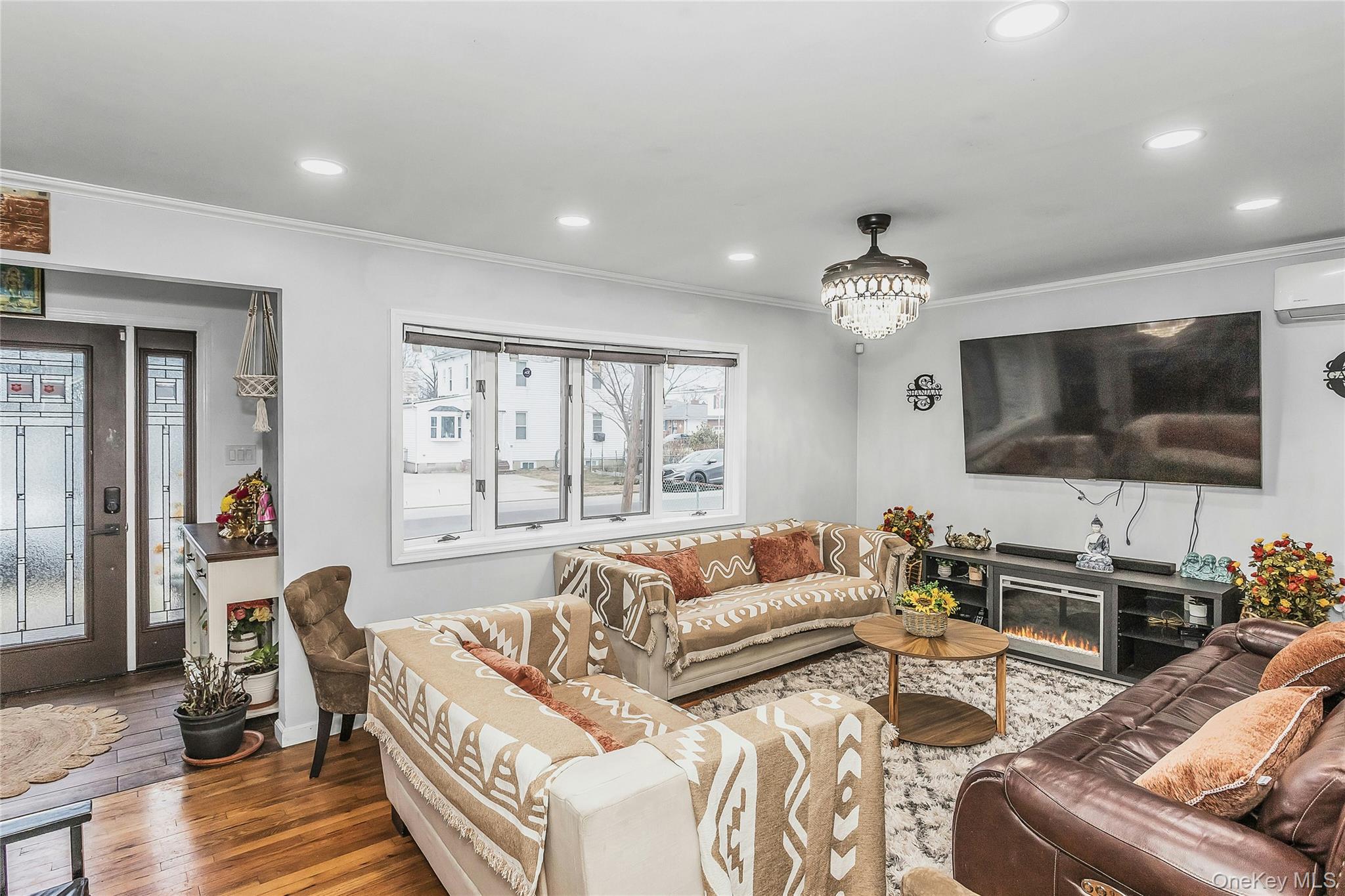 #5 photo, 5 Malone Street, Hicksville , NY 11801