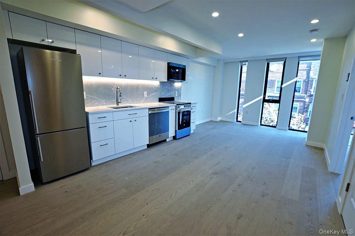 #11 photo, 41-26 44th Street, Sunnyside , NY 11104