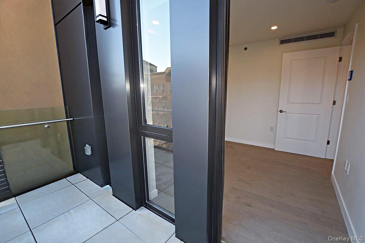 #9 photo, 41-26 44th Street, Sunnyside , NY 11104