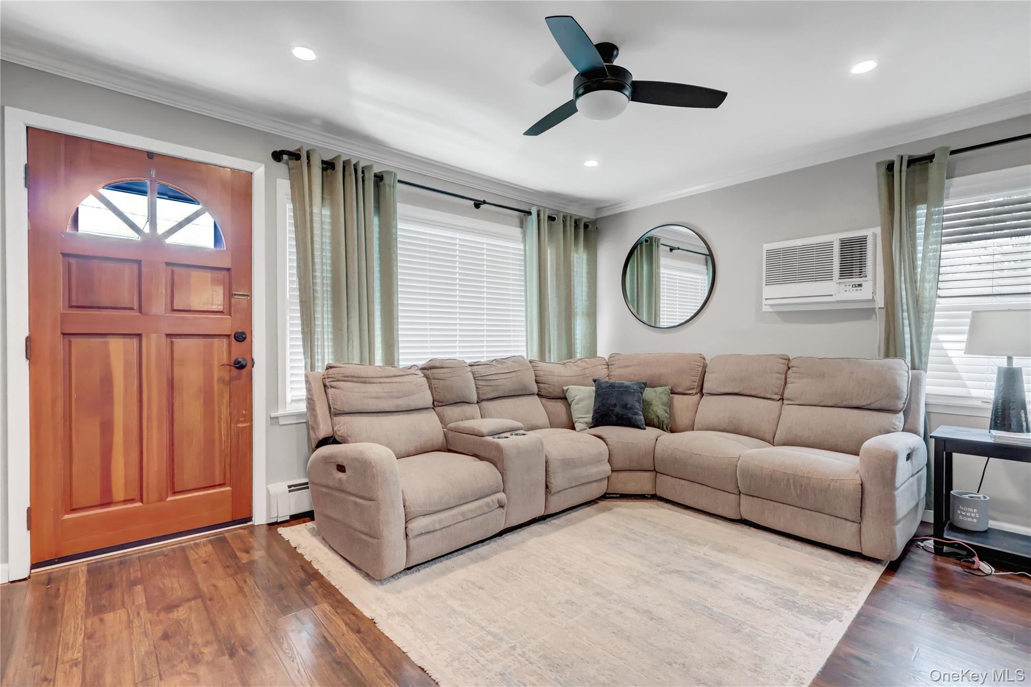 #12 photo, 9 3rd Street, West Islip , NY 11795