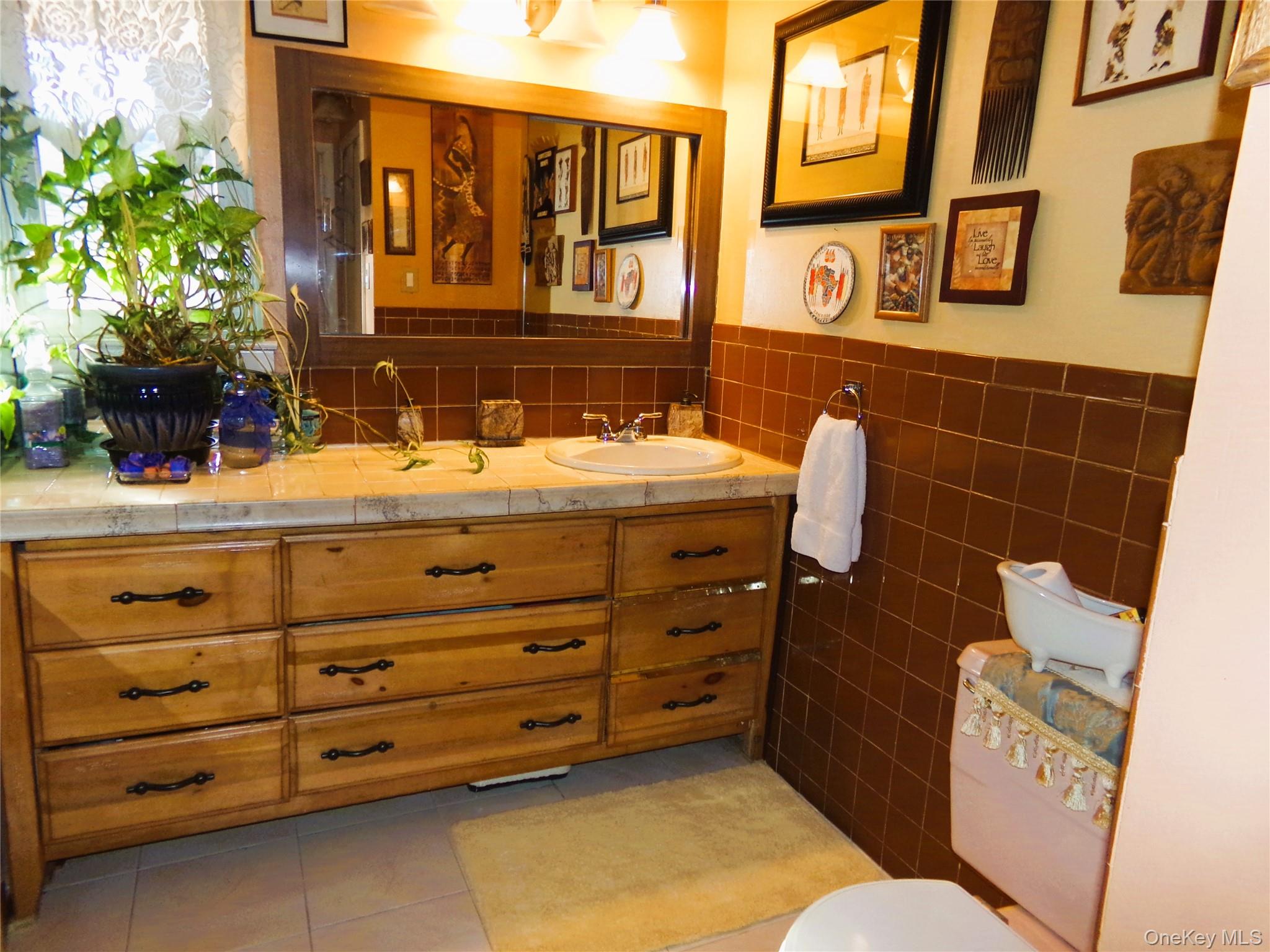 #17 photo, 24 Cedar Road, Westbury , NY 11590